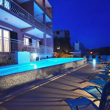 Villa Luxury With A Swimming Pool Mavarstica, Ciovo - 20403 *