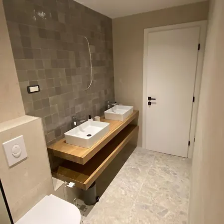 Luxury With A Swimming Pool Mavarstica, Ciovo - 20403 Villa *